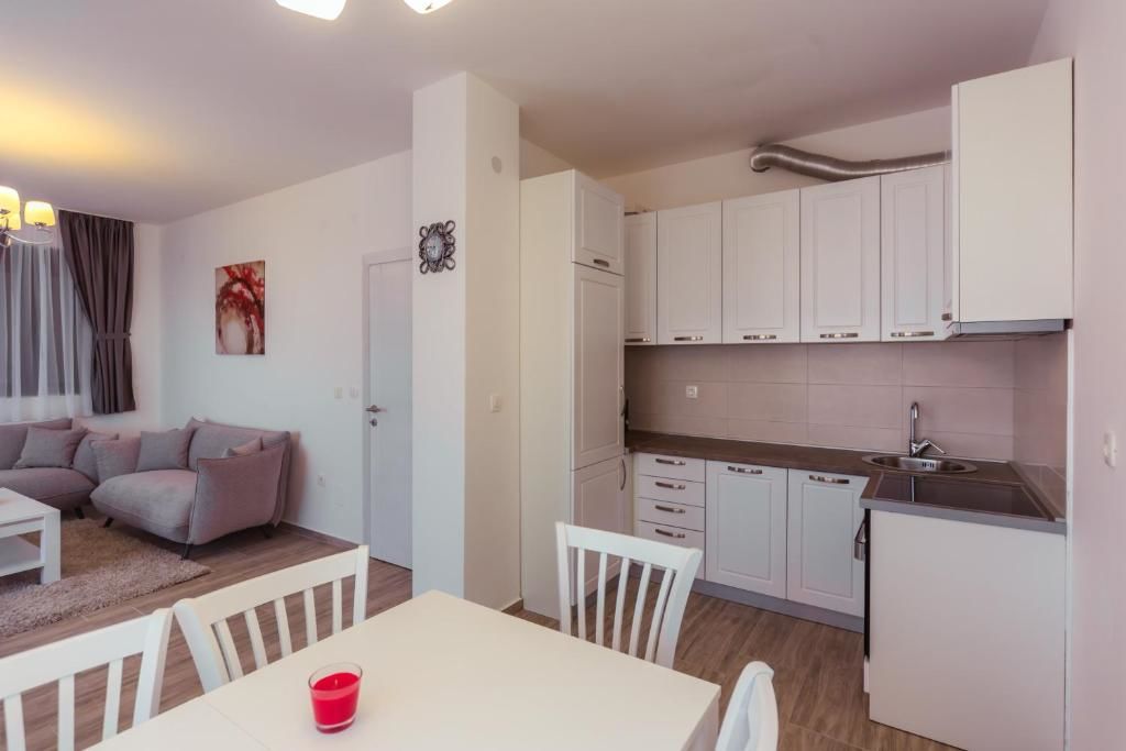 Апартаменты Apartments Monte Re Петровац