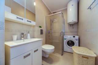 Апартаменты Apartments Monte Re Петровац Апартаменты с 3 спальнями-1