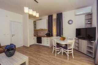 Апартаменты Apartments Monte Re Петровац Апартаменты с террасой-3