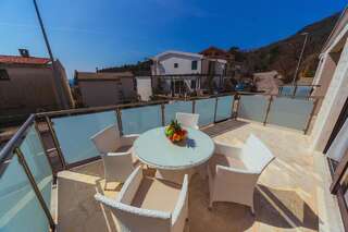 Апартаменты Apartments Monte Re Петровац Апартаменты с террасой-1